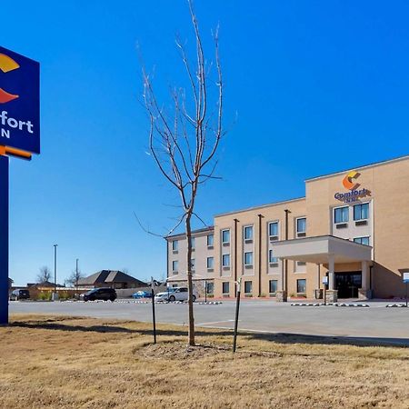 Comfort Inn & Suites Harrah Choctaw Eksteriør billede