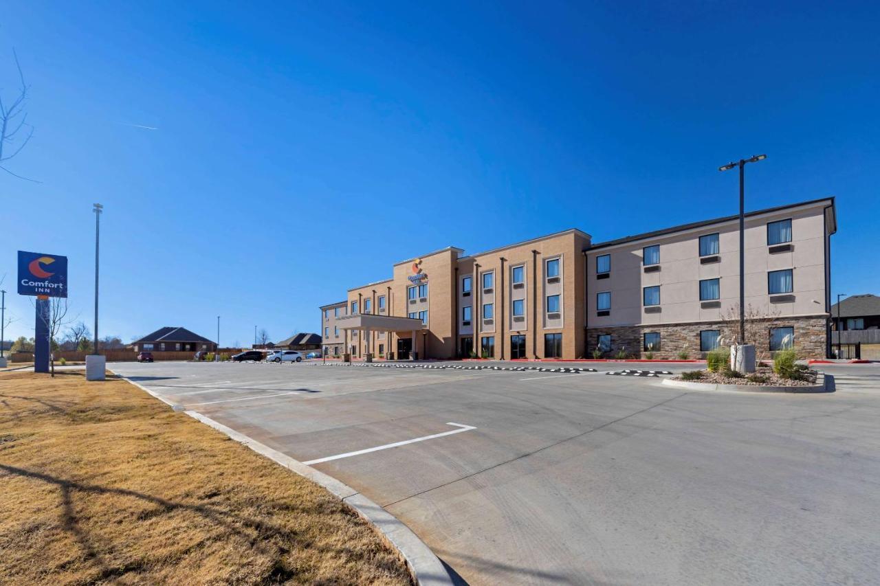 Comfort Inn & Suites Harrah Choctaw Eksteriør billede