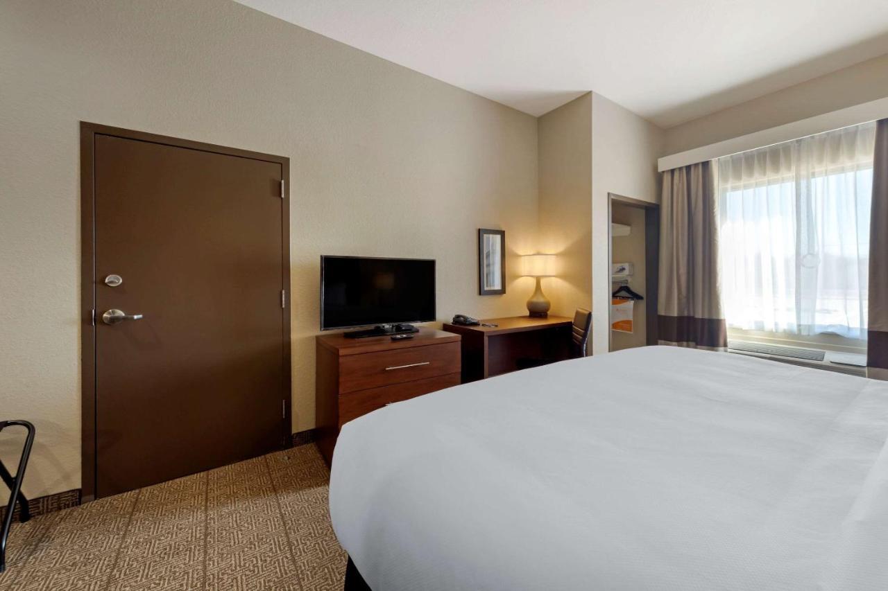 Comfort Inn & Suites Harrah Choctaw Eksteriør billede