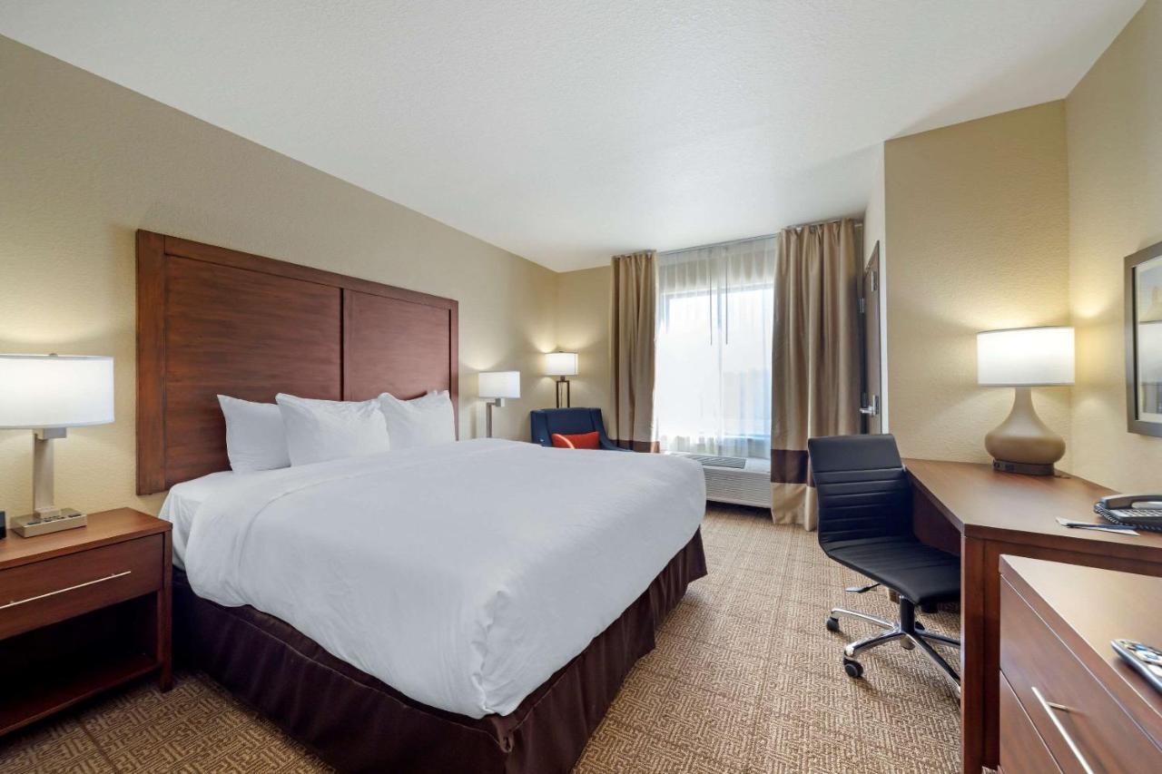 Comfort Inn & Suites Harrah Choctaw Eksteriør billede