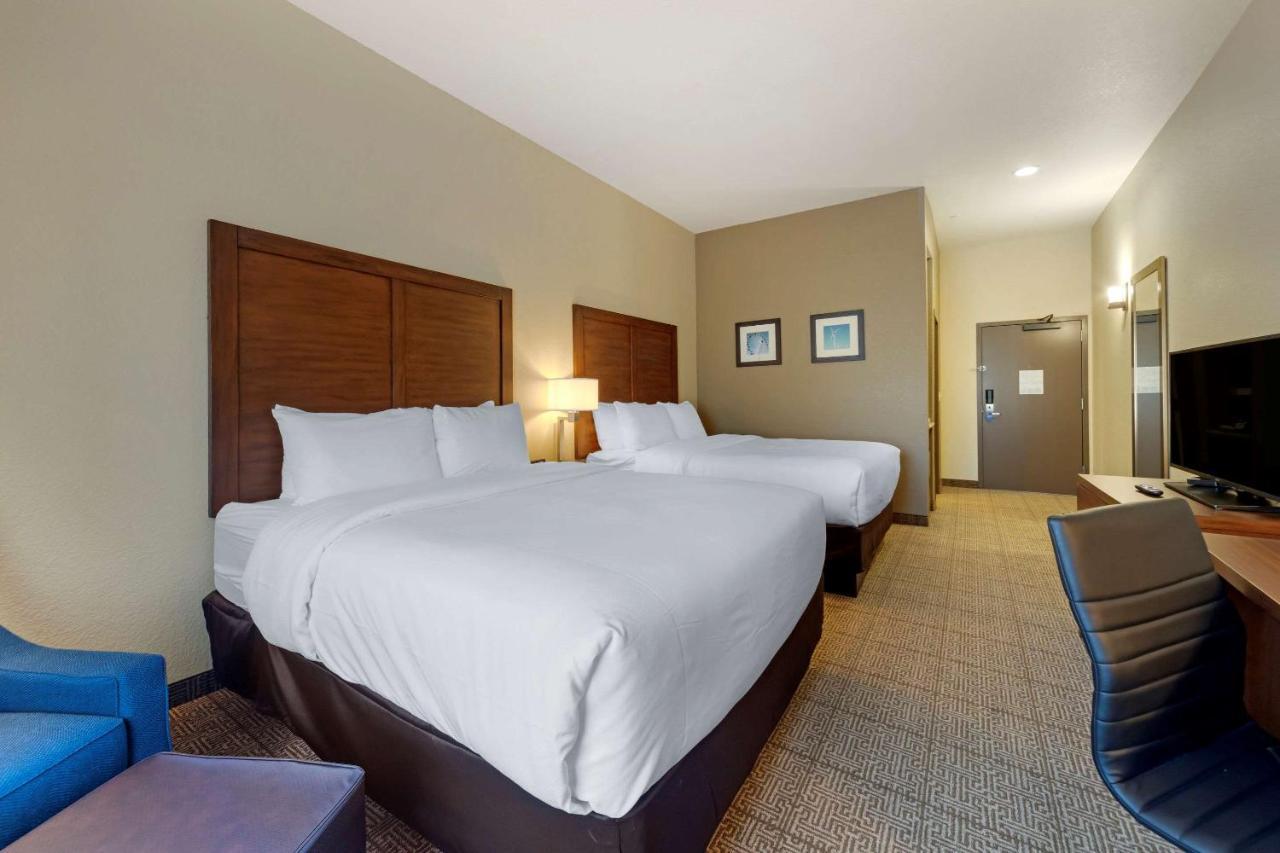 Comfort Inn & Suites Harrah Choctaw Eksteriør billede
