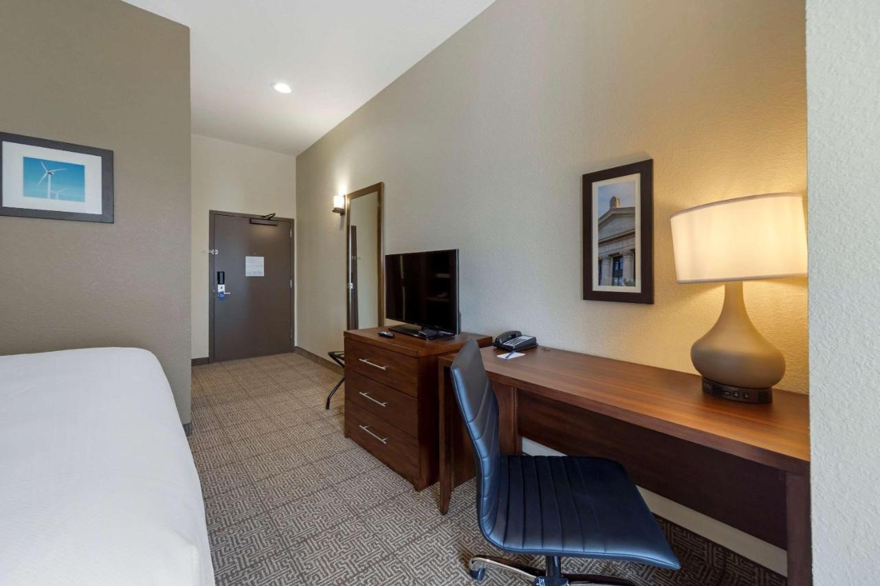 Comfort Inn & Suites Harrah Choctaw Eksteriør billede