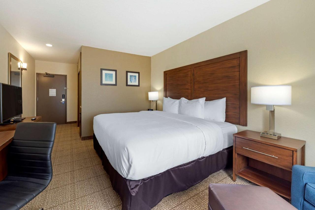 Comfort Inn & Suites Harrah Choctaw Eksteriør billede