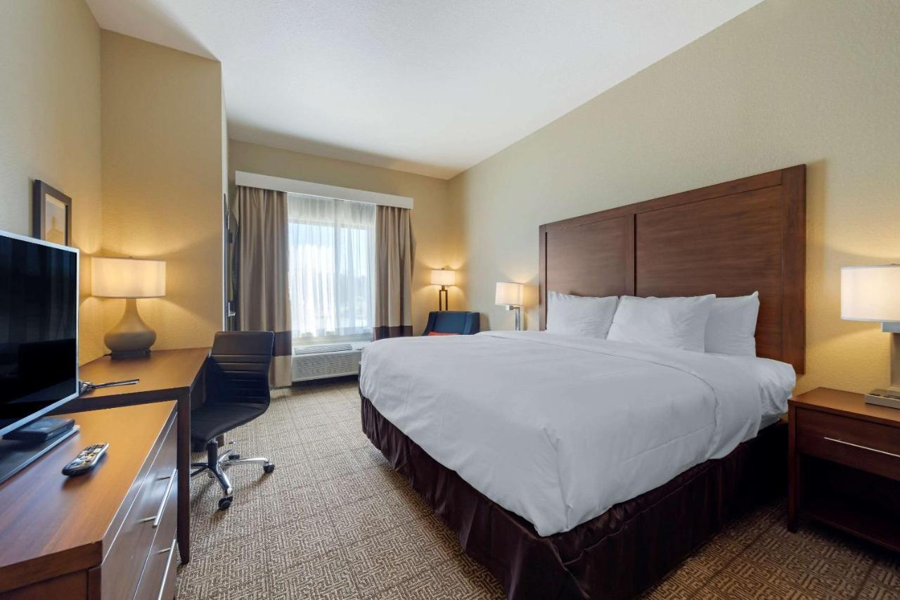 Comfort Inn & Suites Harrah Choctaw Eksteriør billede