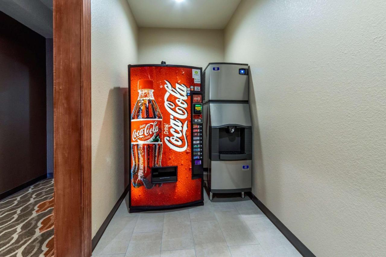 Comfort Inn & Suites Harrah Choctaw Eksteriør billede