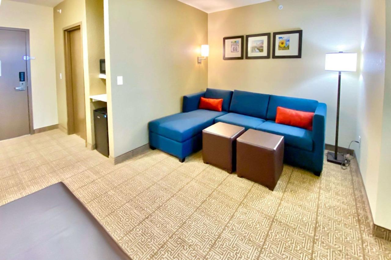 Comfort Inn & Suites Harrah Choctaw Eksteriør billede